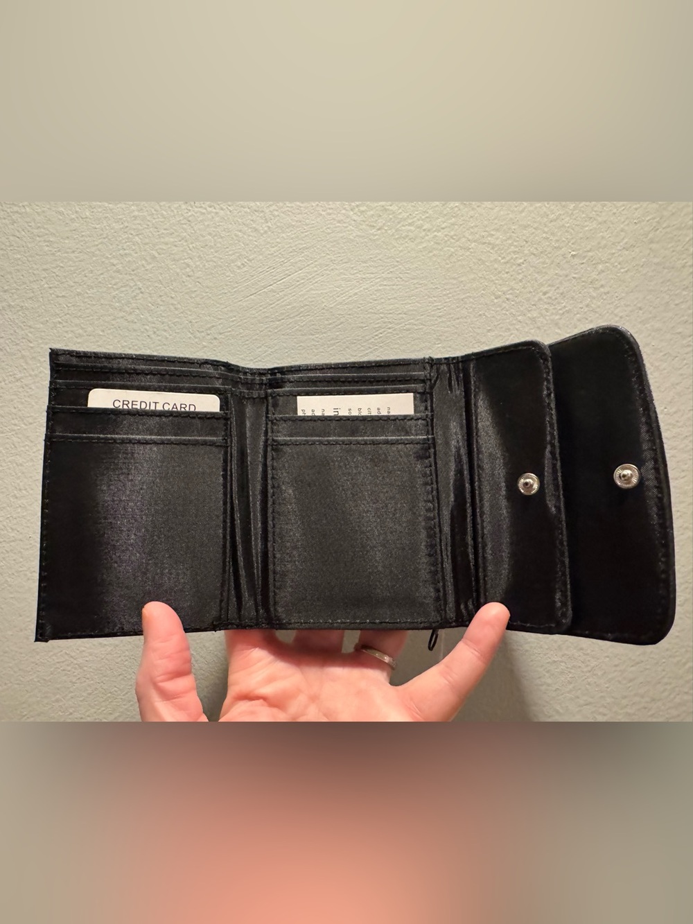 Moda Bella Black Faux Leather Tri-Fold Wallet - Picture 10 of 10